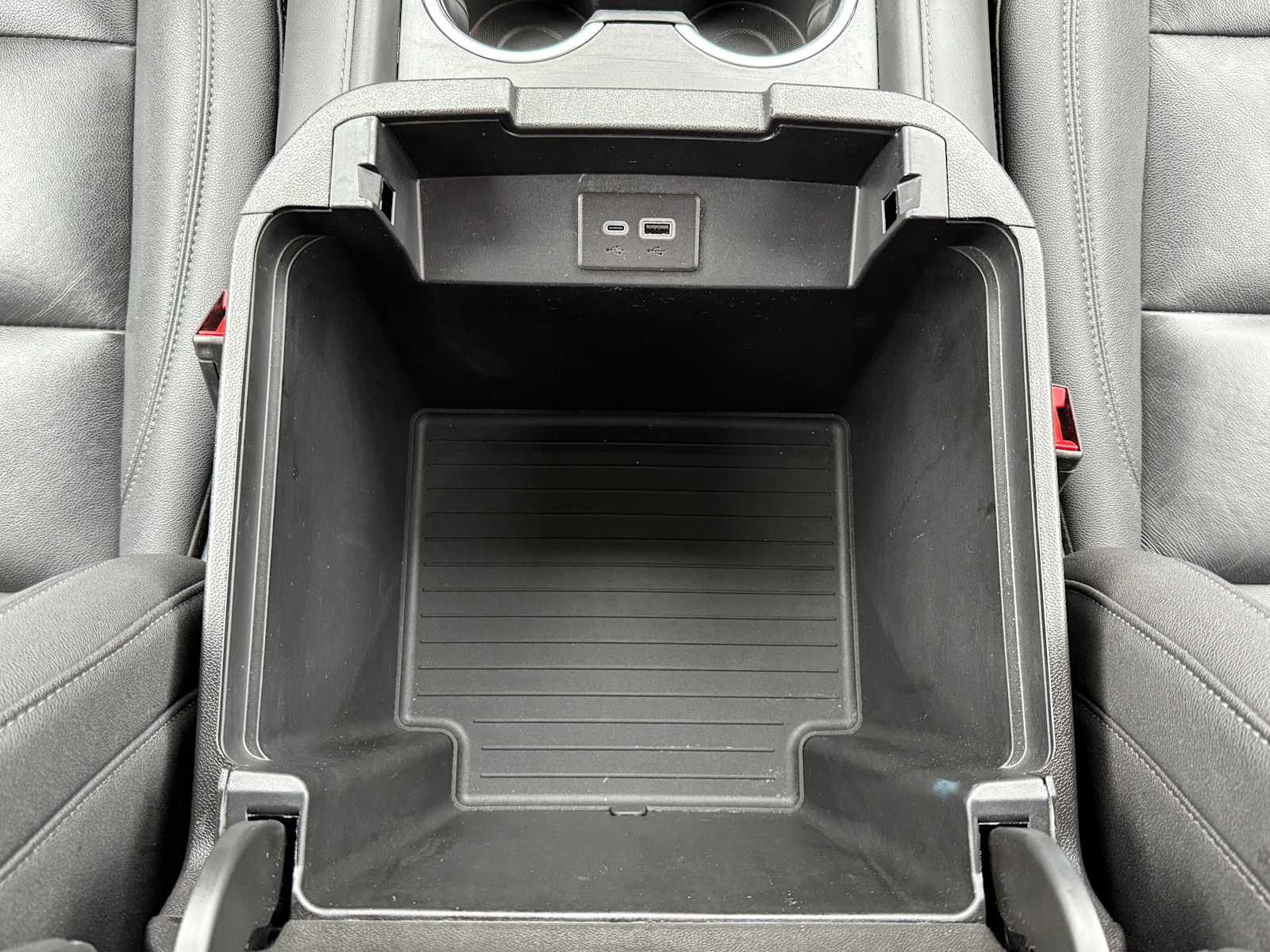 Thumbnail: 2023 Chevrolet Tahoe - 22