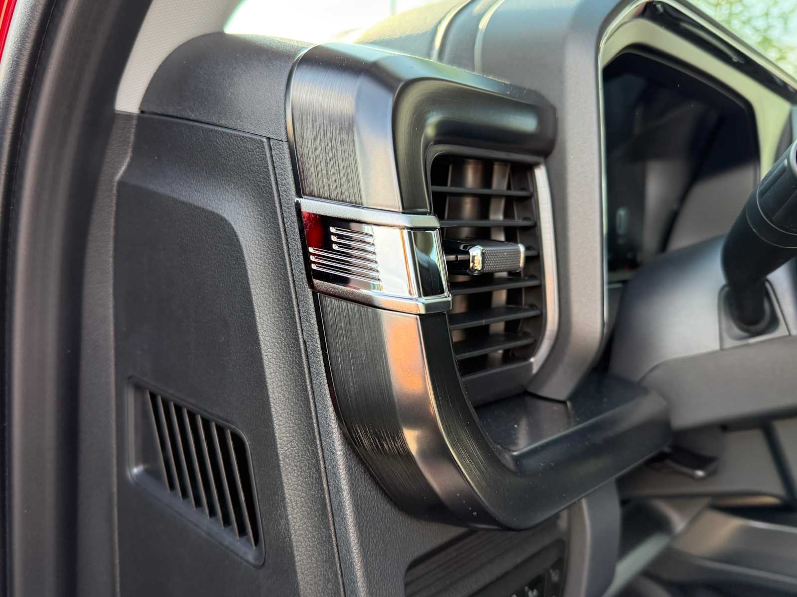 Thumbnail: 2025 Ford F-350 - 11