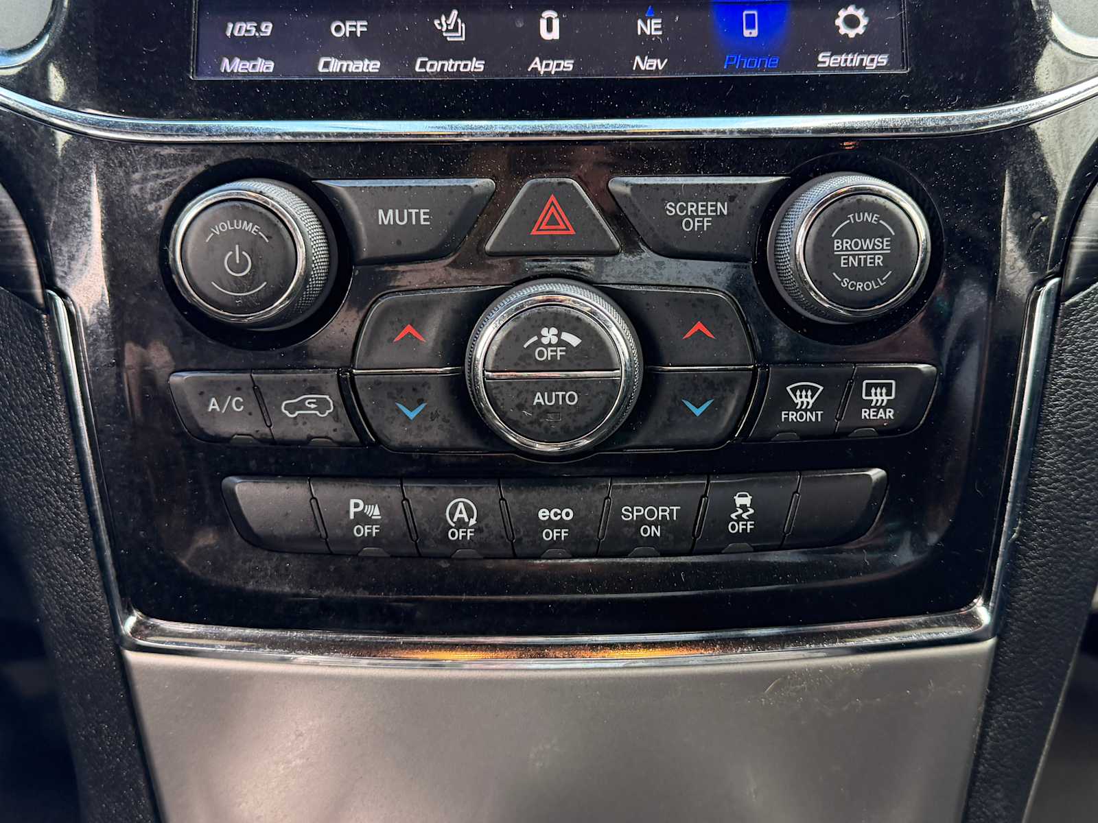 Thumbnail: 2021 Jeep Grand Cherokee - 17