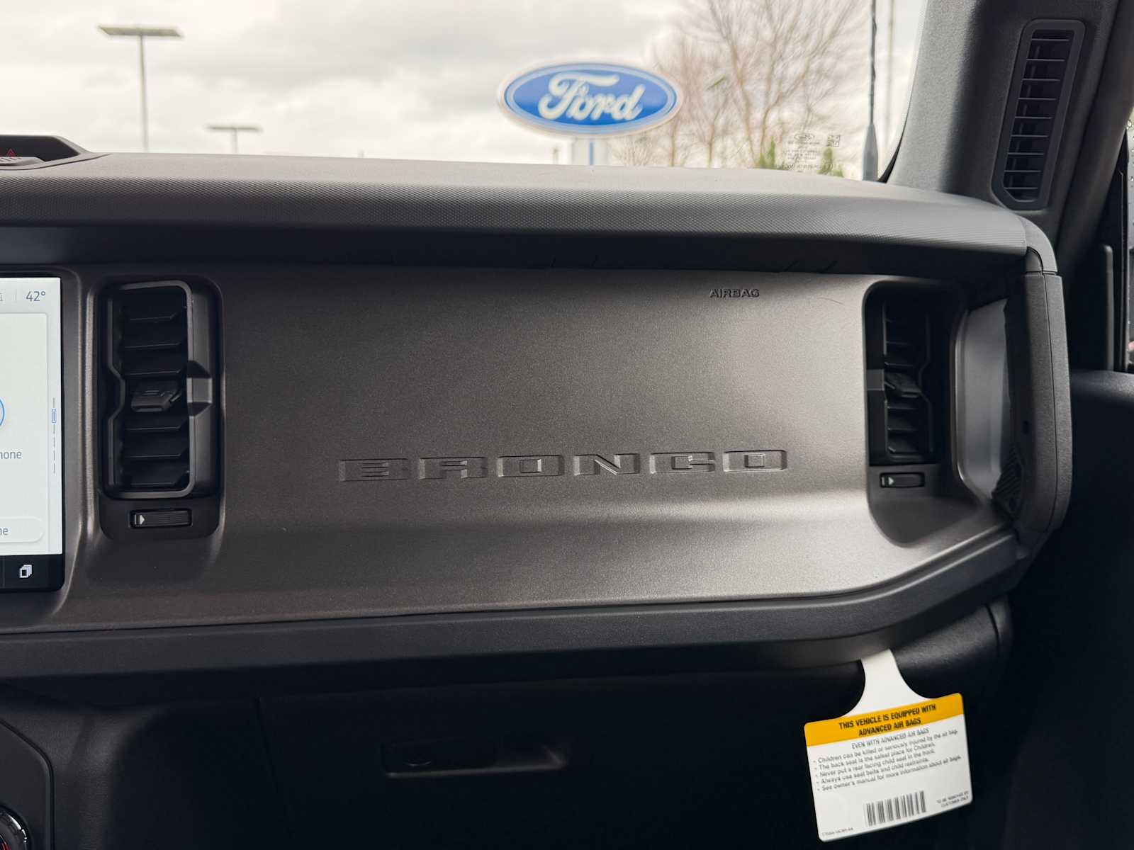 Thumbnail: 2025 Ford Bronco - 24