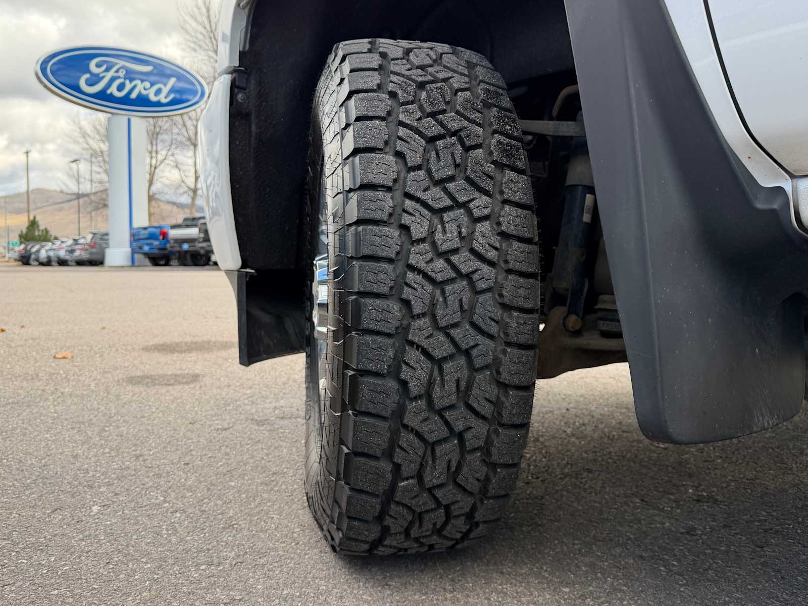 Thumbnail: 2019 Chevrolet Silverado 3500 - 30