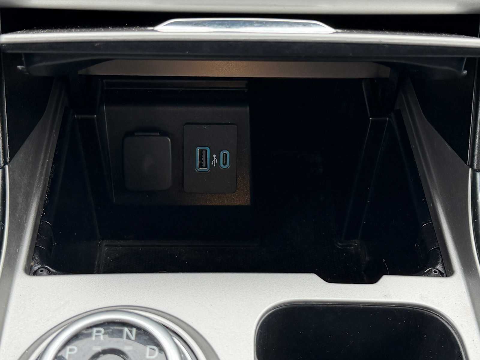 Thumbnail: 2020 Ford Explorer - 19