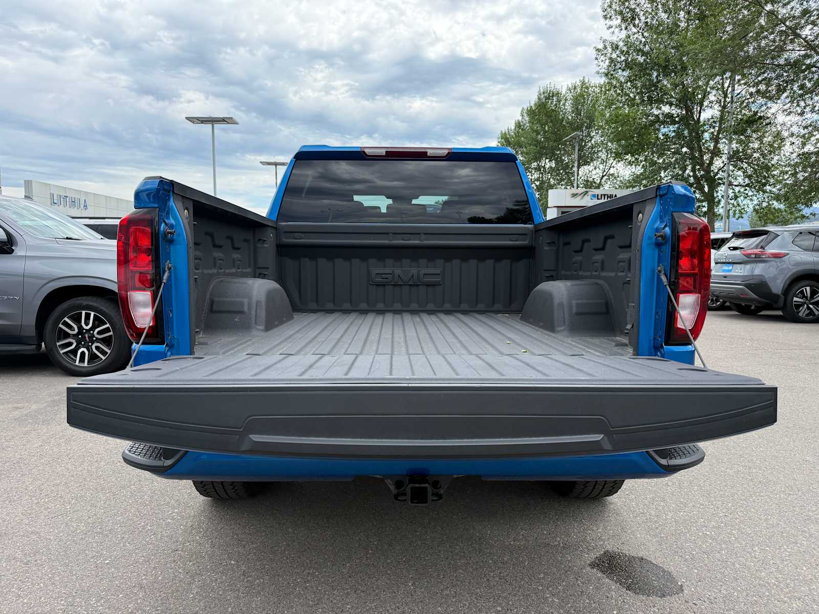 Thumbnail: 2023 GMC Sierra 1500 - 9