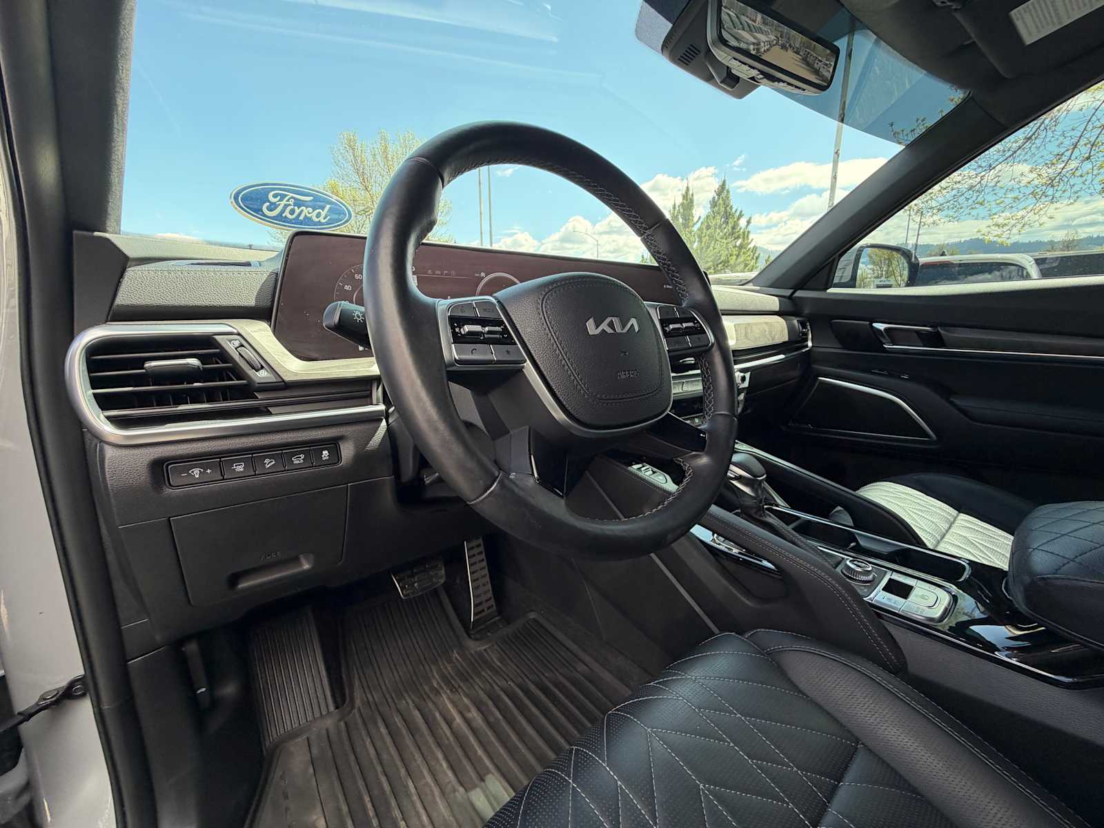 Thumbnail: 2023 Kia Telluride - 12