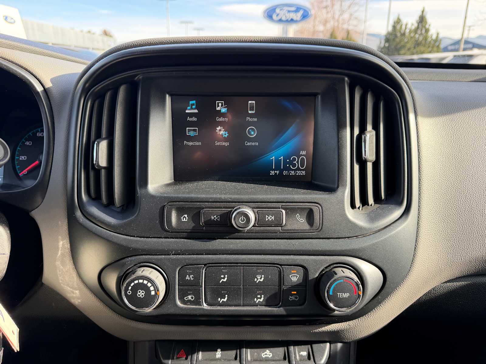 Thumbnail: 2018 Chevrolet Colorado - 15