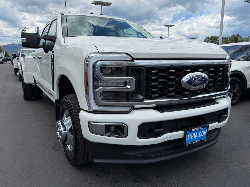 New 2026 Ford F-350 Platinum Truck Crew Cab