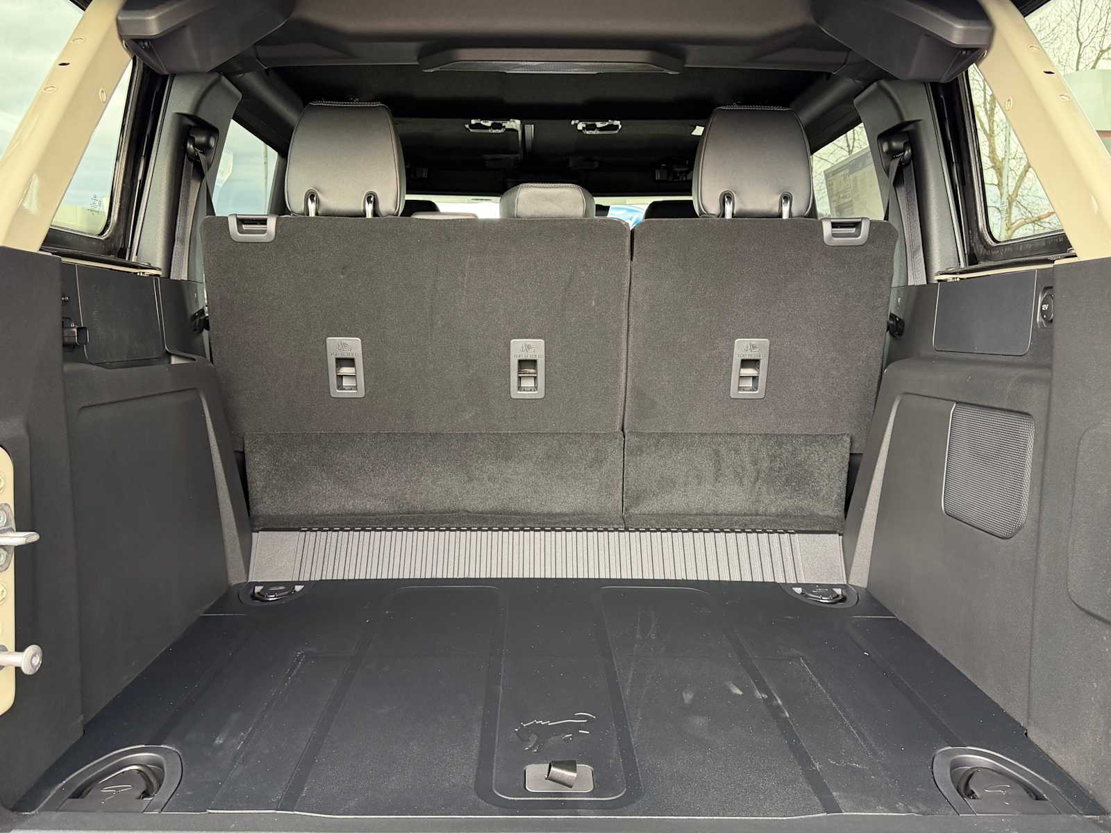 Thumbnail: 2025 Ford Bronco - 10