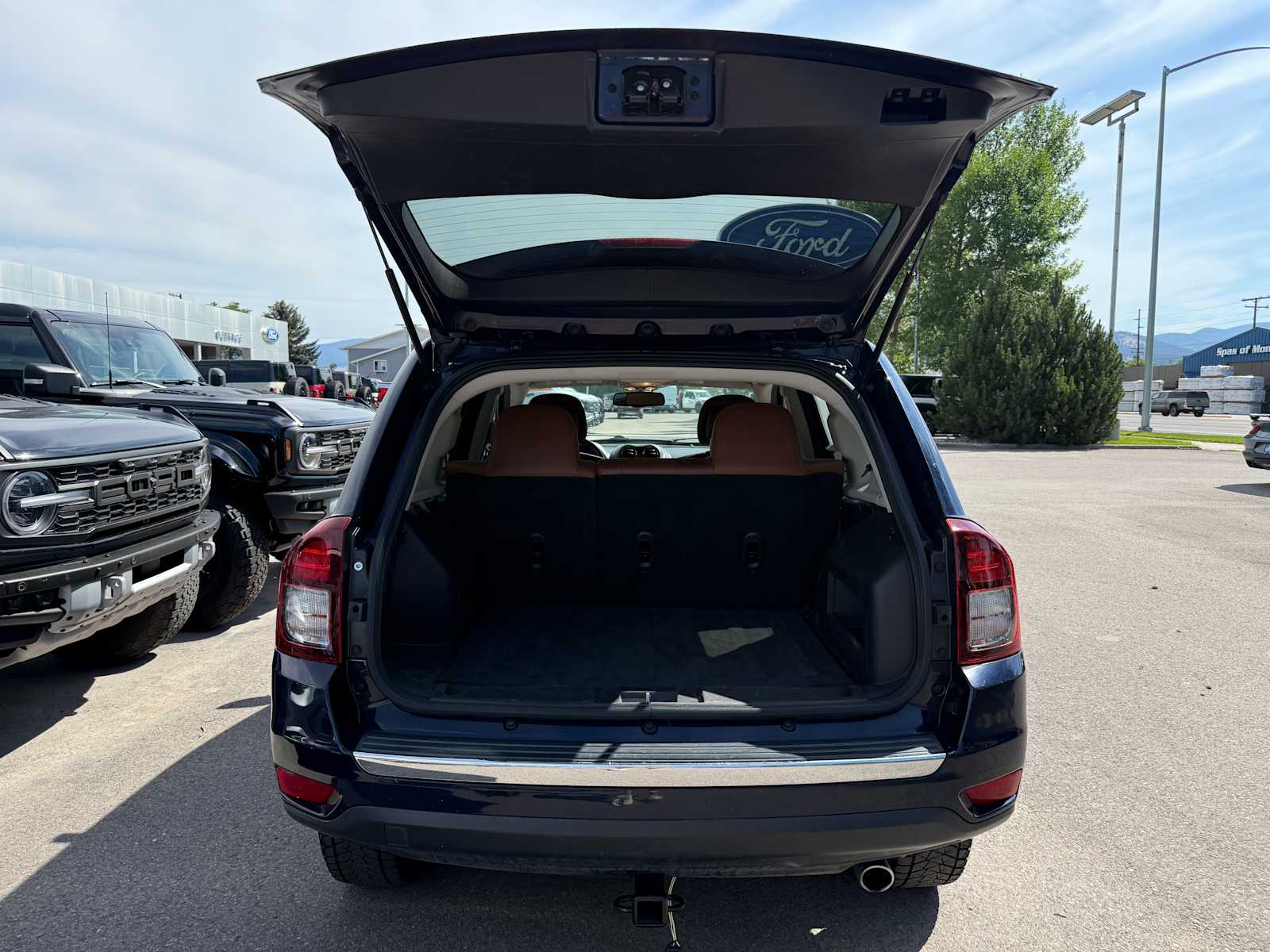 Thumbnail: 2017 Jeep Compass - 9