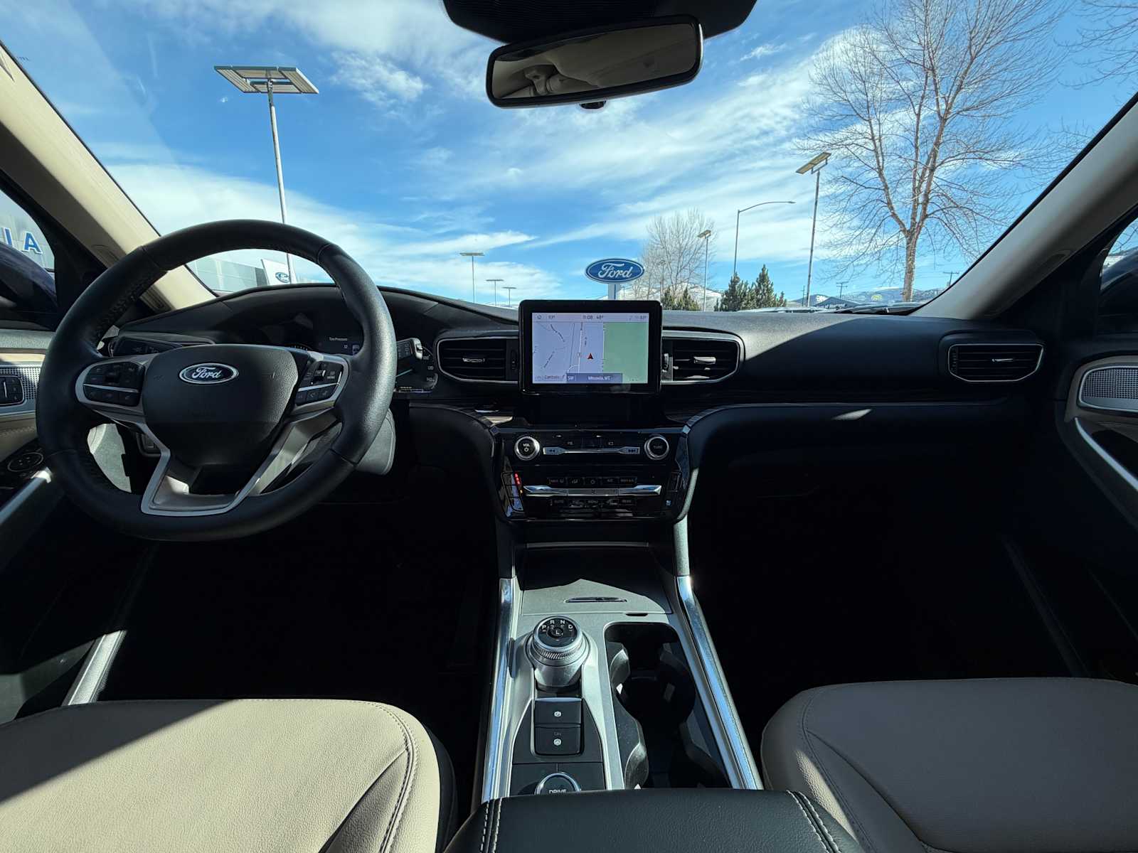 Thumbnail: 2022 Ford Explorer - 30