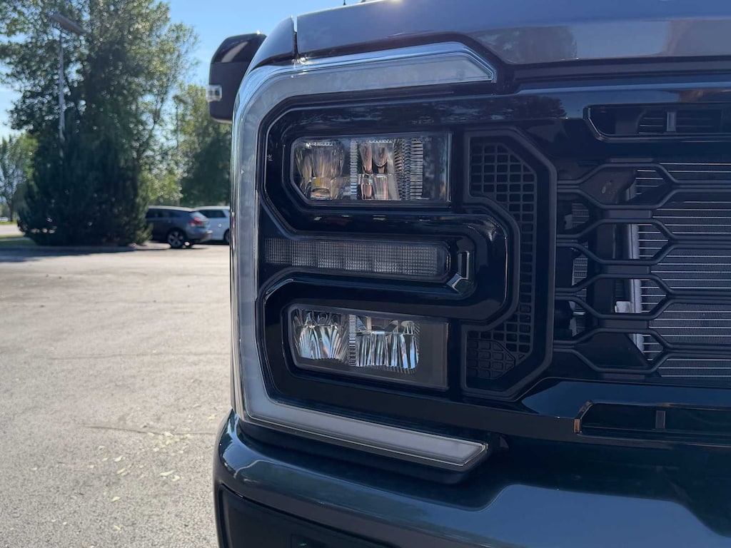 New 2026 Ford F-250 Lariat Truck Crew Cab