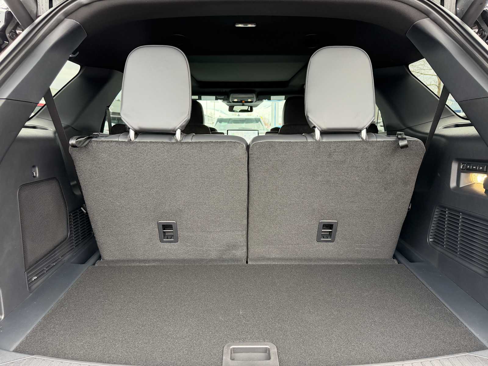 Thumbnail: 2026 Ford Explorer - 10