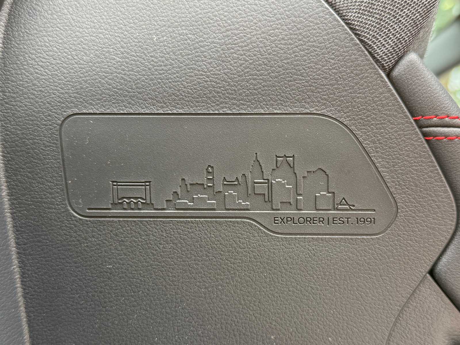 2025 Ford Explorer ST-Line 12