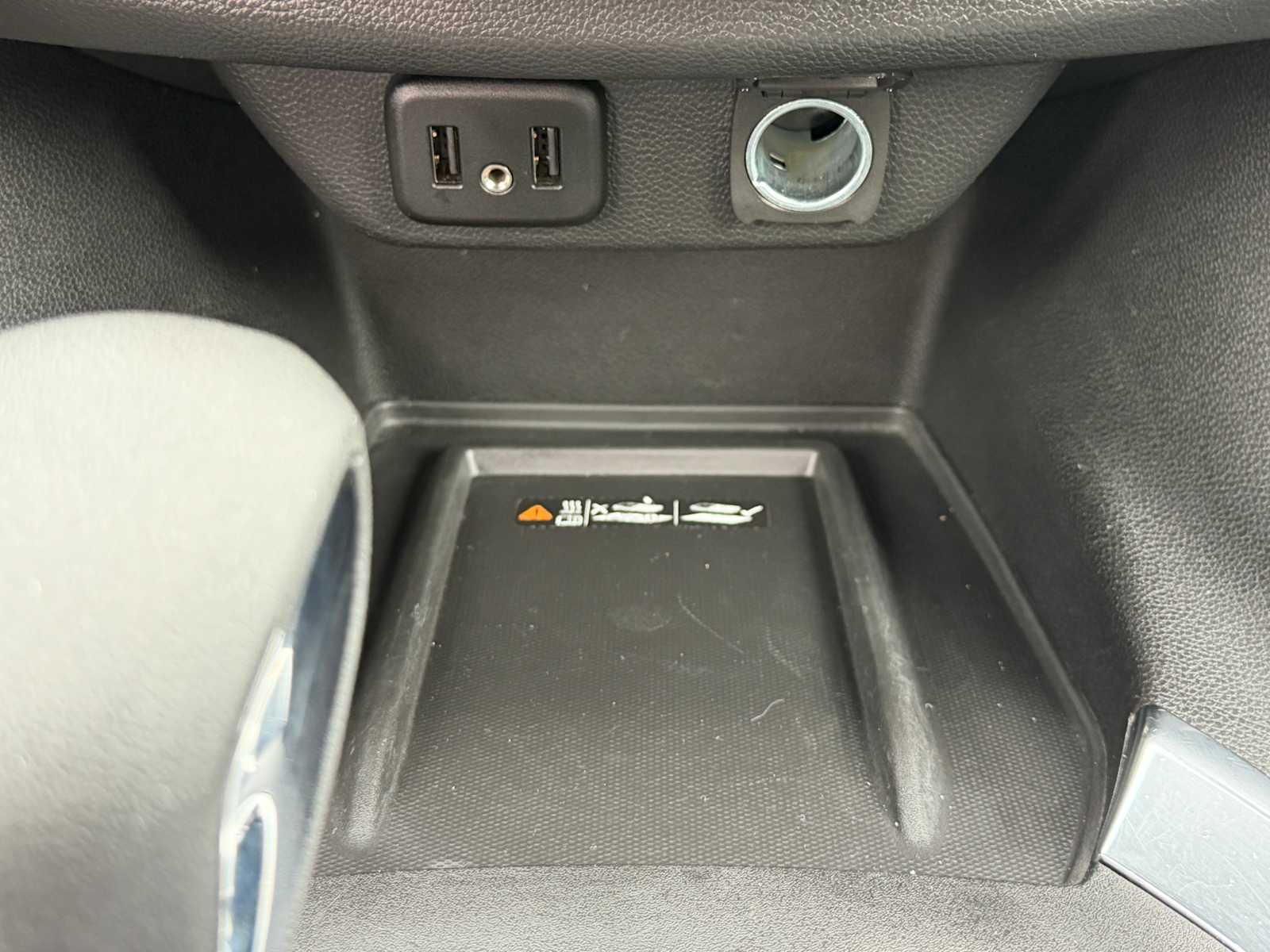 Thumbnail: 2023 Chevrolet Traverse - 17