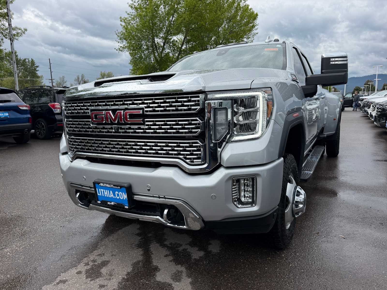 2023 GMC Sierra 4WD Crew Cab Long Box DRW Denali's photo