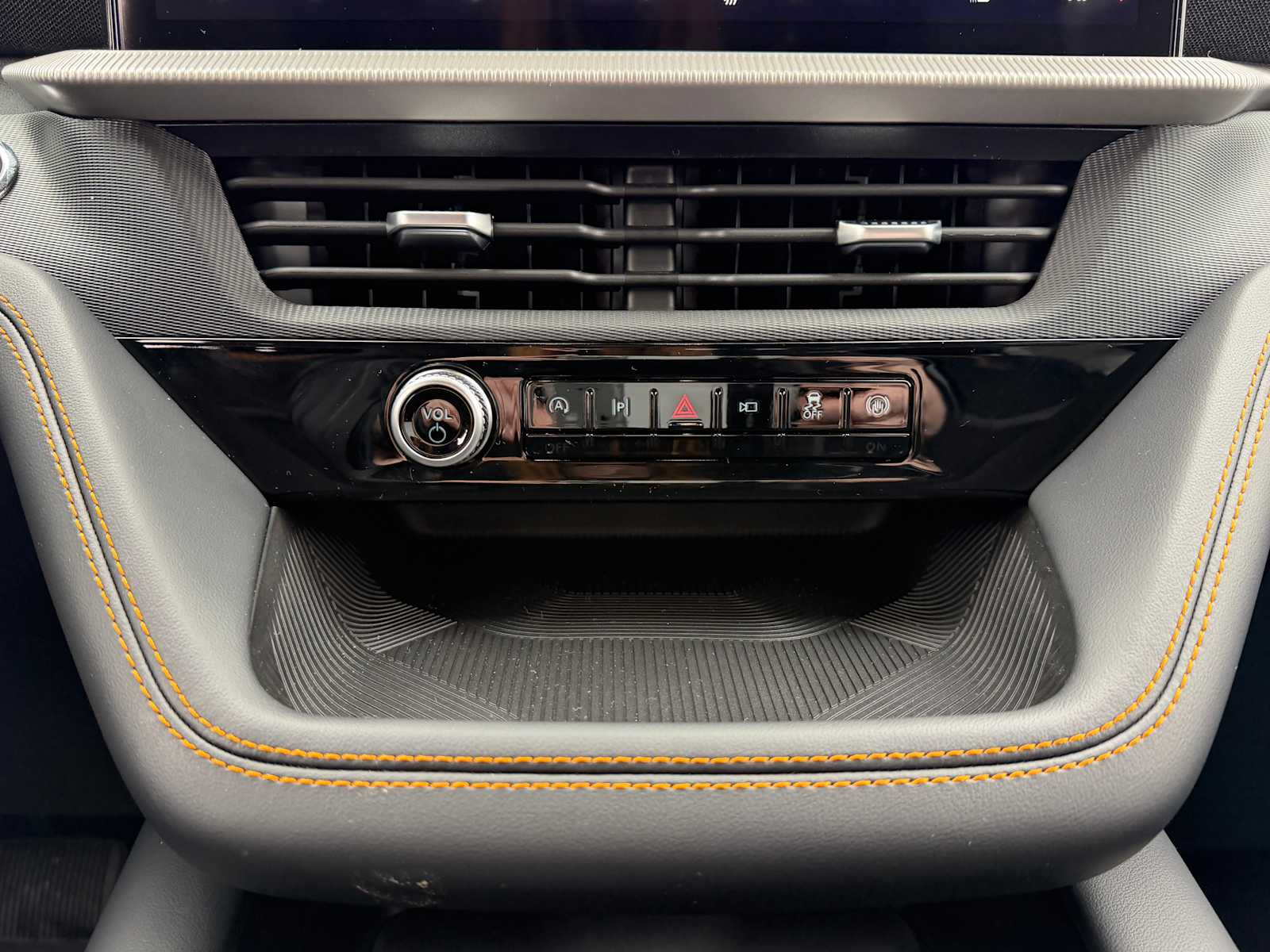 Thumbnail: 2026 Ford Explorer - 18