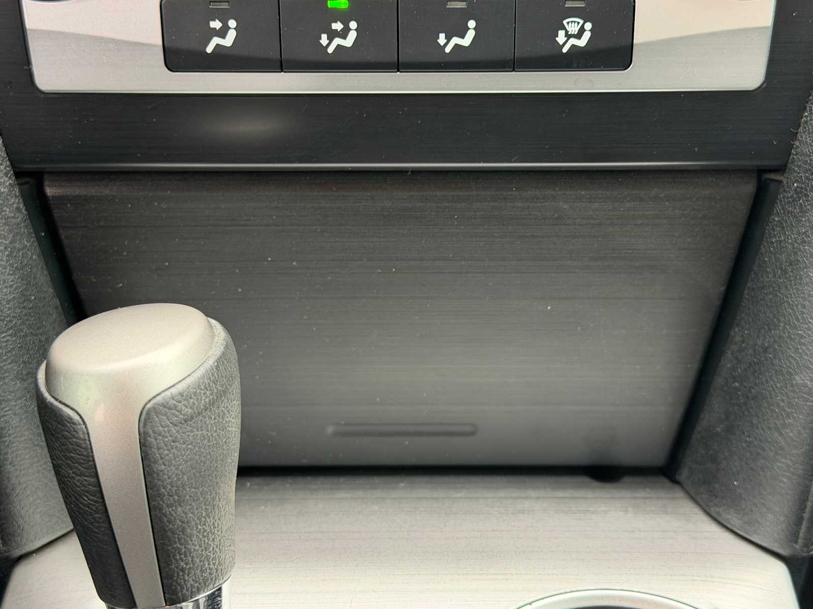 Thumbnail: 2012 Toyota Camry - 17
