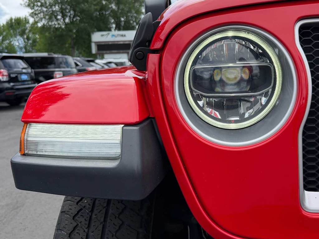 Used 2019 Jeep Wrangler Unlimited Sahara SUV