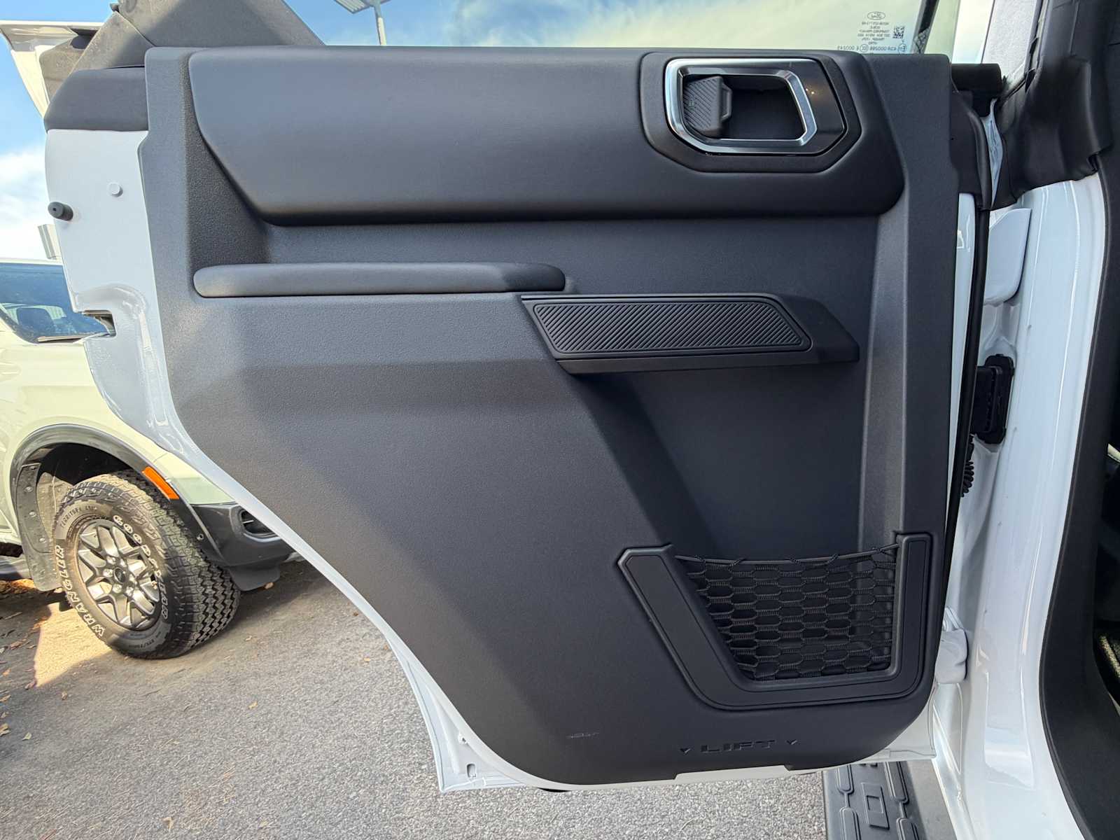 Thumbnail: 2025 Ford Bronco - 25