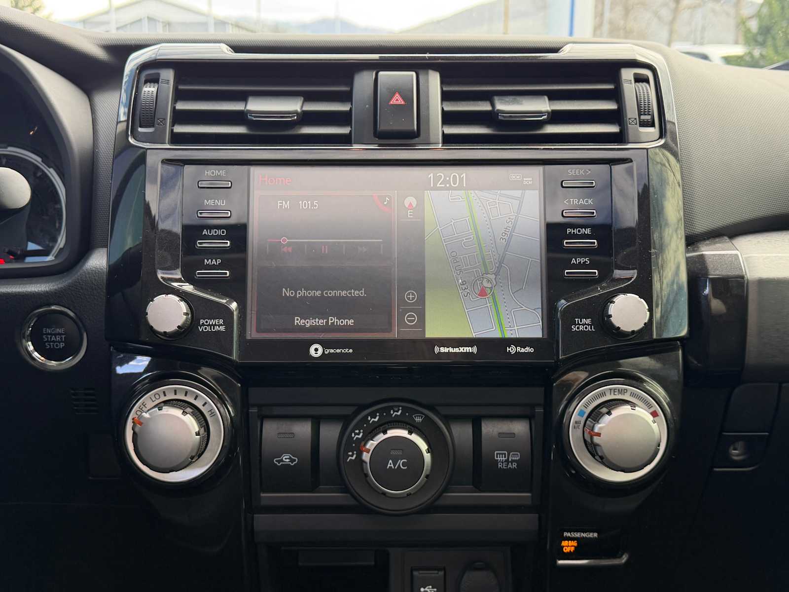 Thumbnail: 2022 Toyota 4Runner - 17