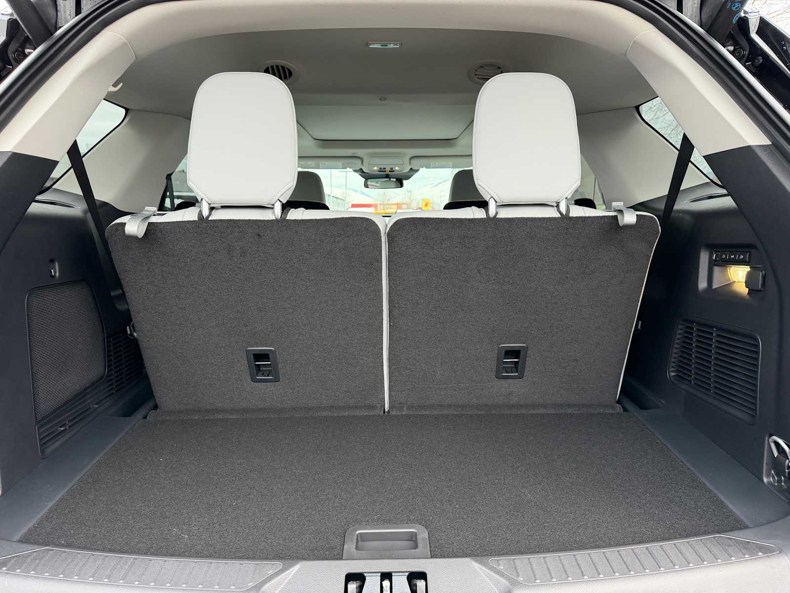 Thumbnail: 2026 Ford Explorer - 10