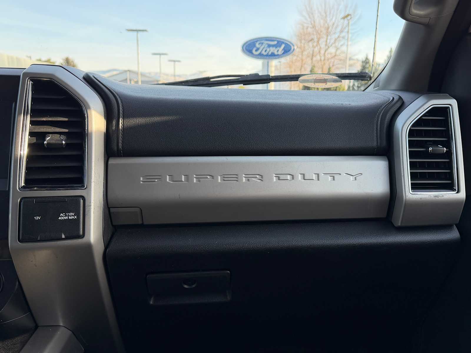 Thumbnail: 2019 Ford Econoline - 25