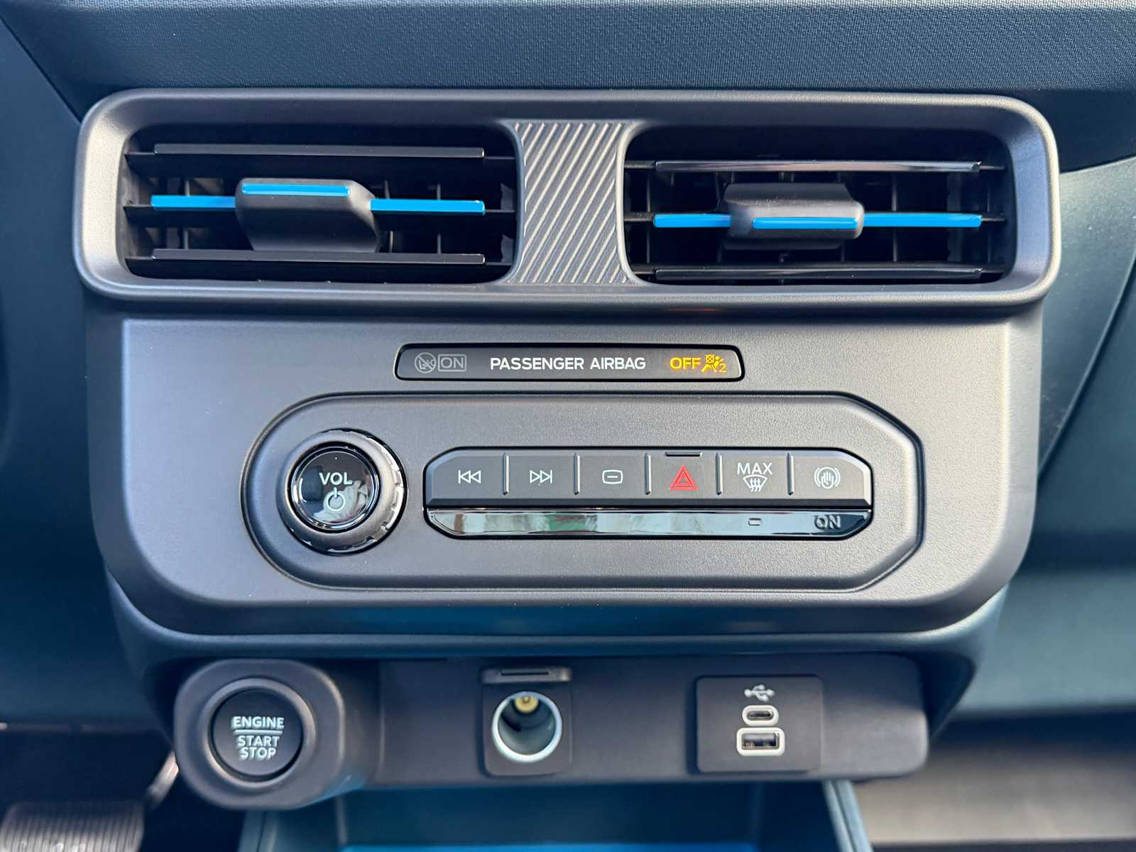 Thumbnail: 2025 Ford Maverick - 15