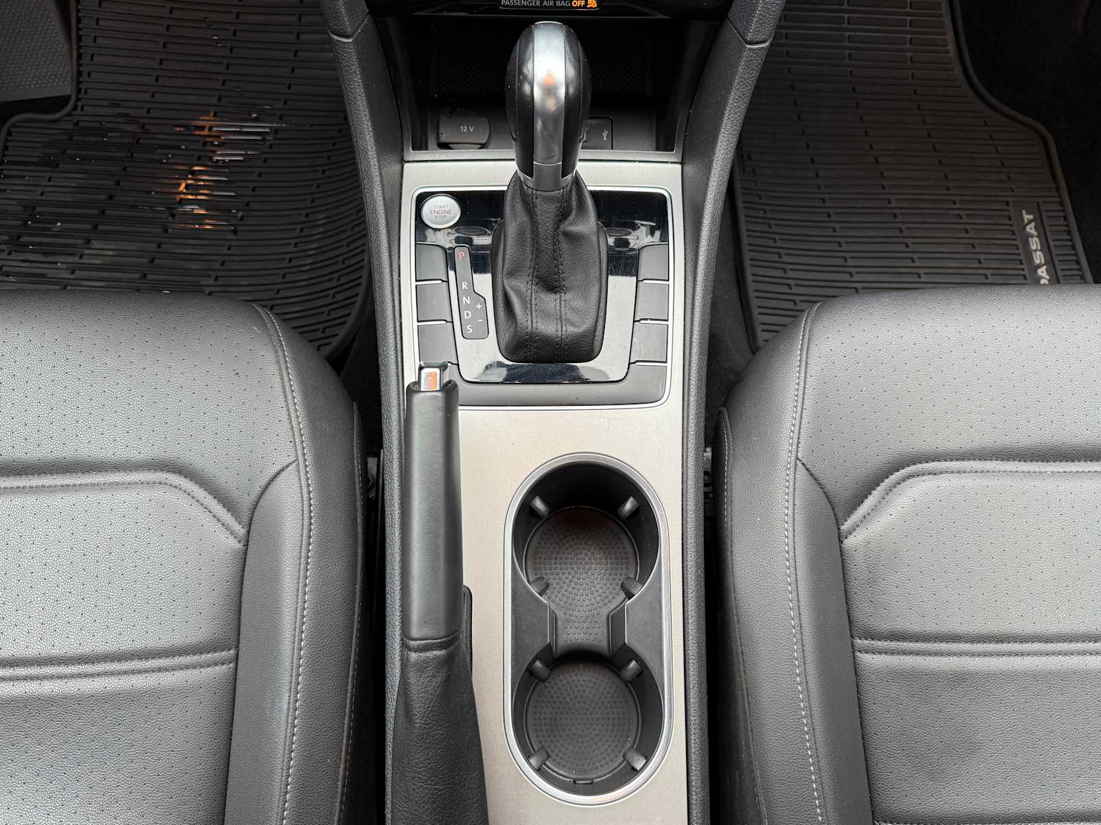 Thumbnail: 2021 Volkswagen Passat - 17