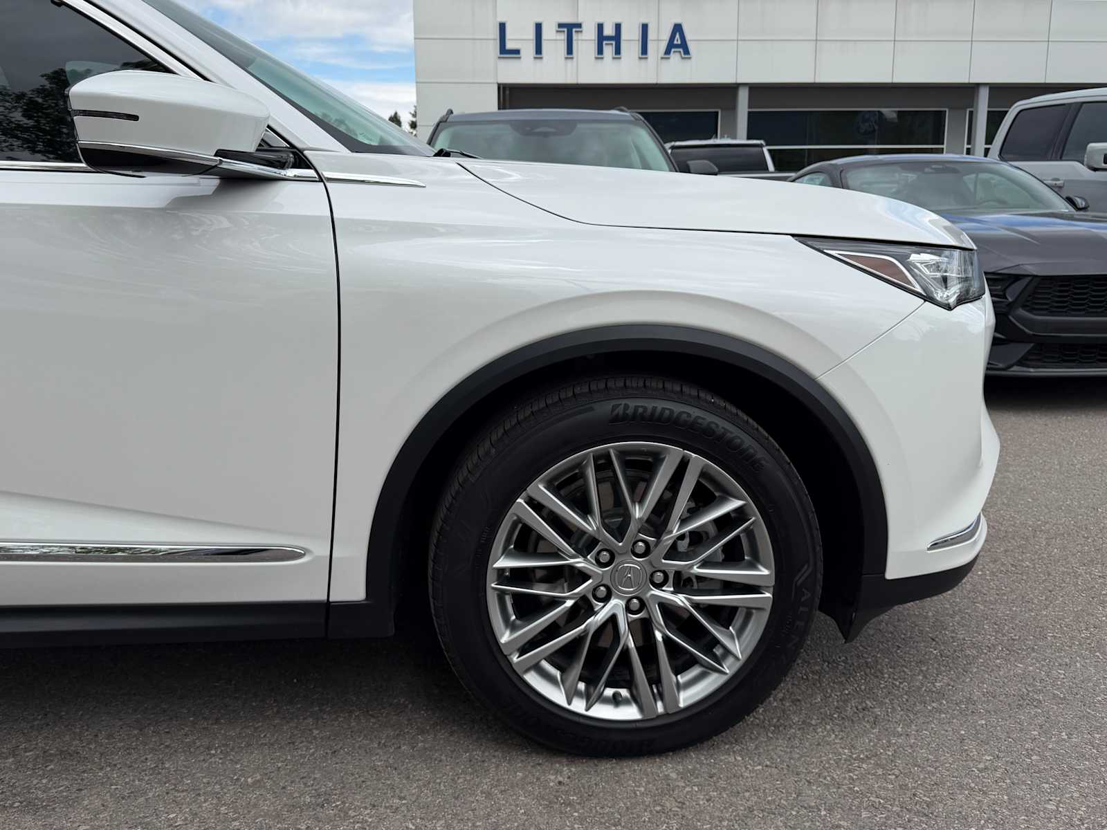 Thumbnail: 2023 Acura MDX - 5