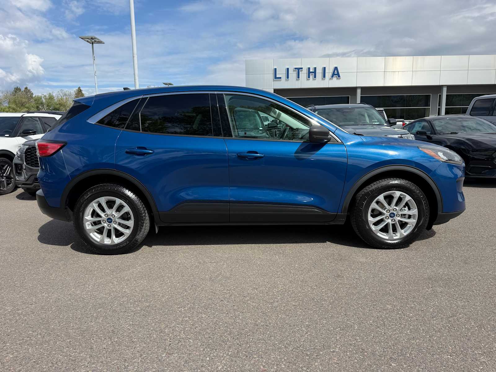 Thumbnail: 2022 Ford Escape - 6