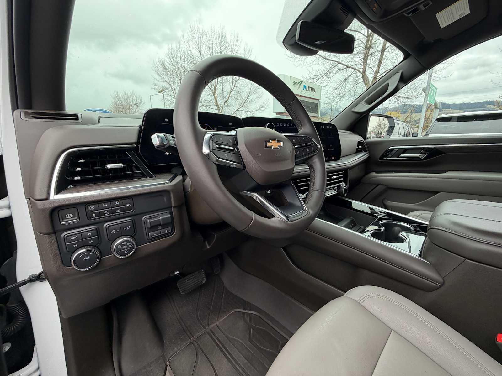 Thumbnail: 2025 Chevrolet Tahoe - 15