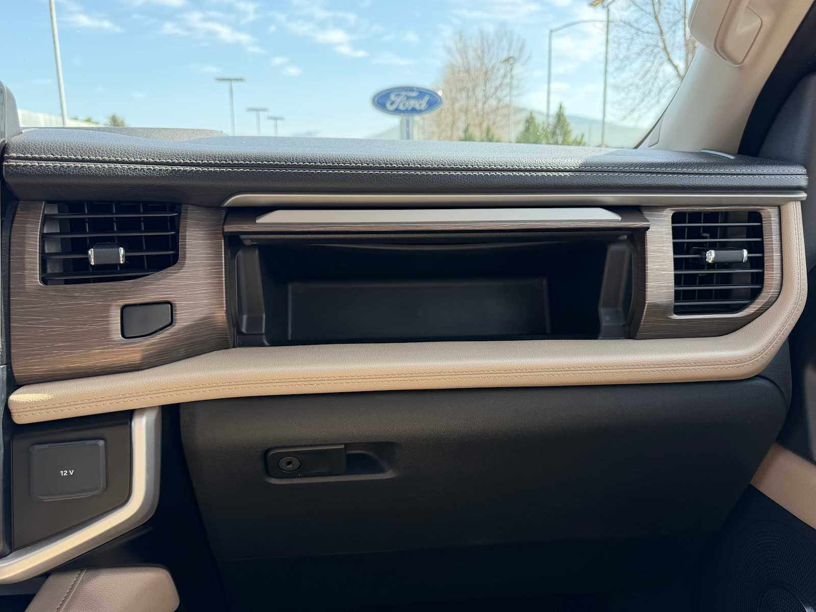 Thumbnail: 2024 Ford Expedition MAX - 24