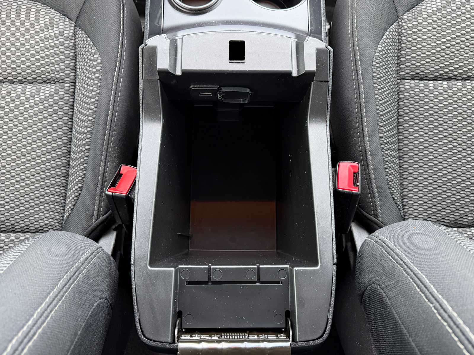 Thumbnail: 2019 Ford Explorer - 22