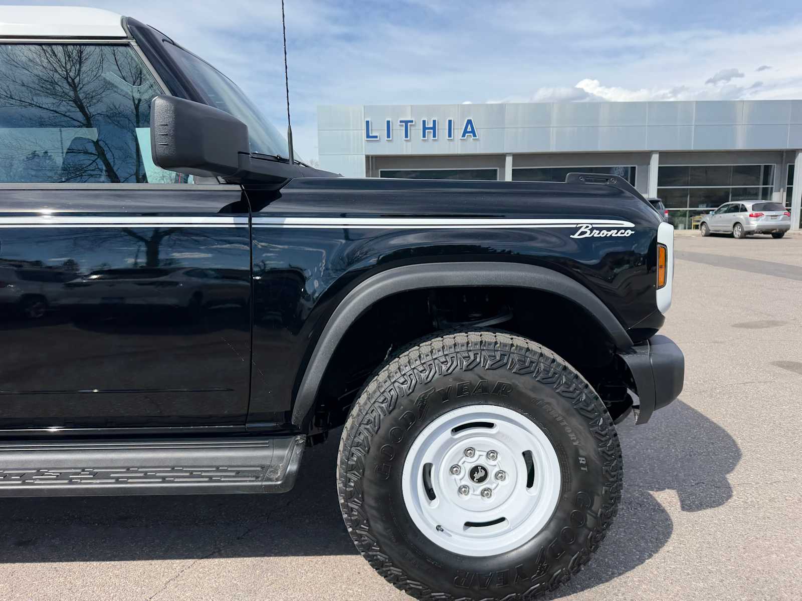 Thumbnail: 2026 Ford Bronco - 5