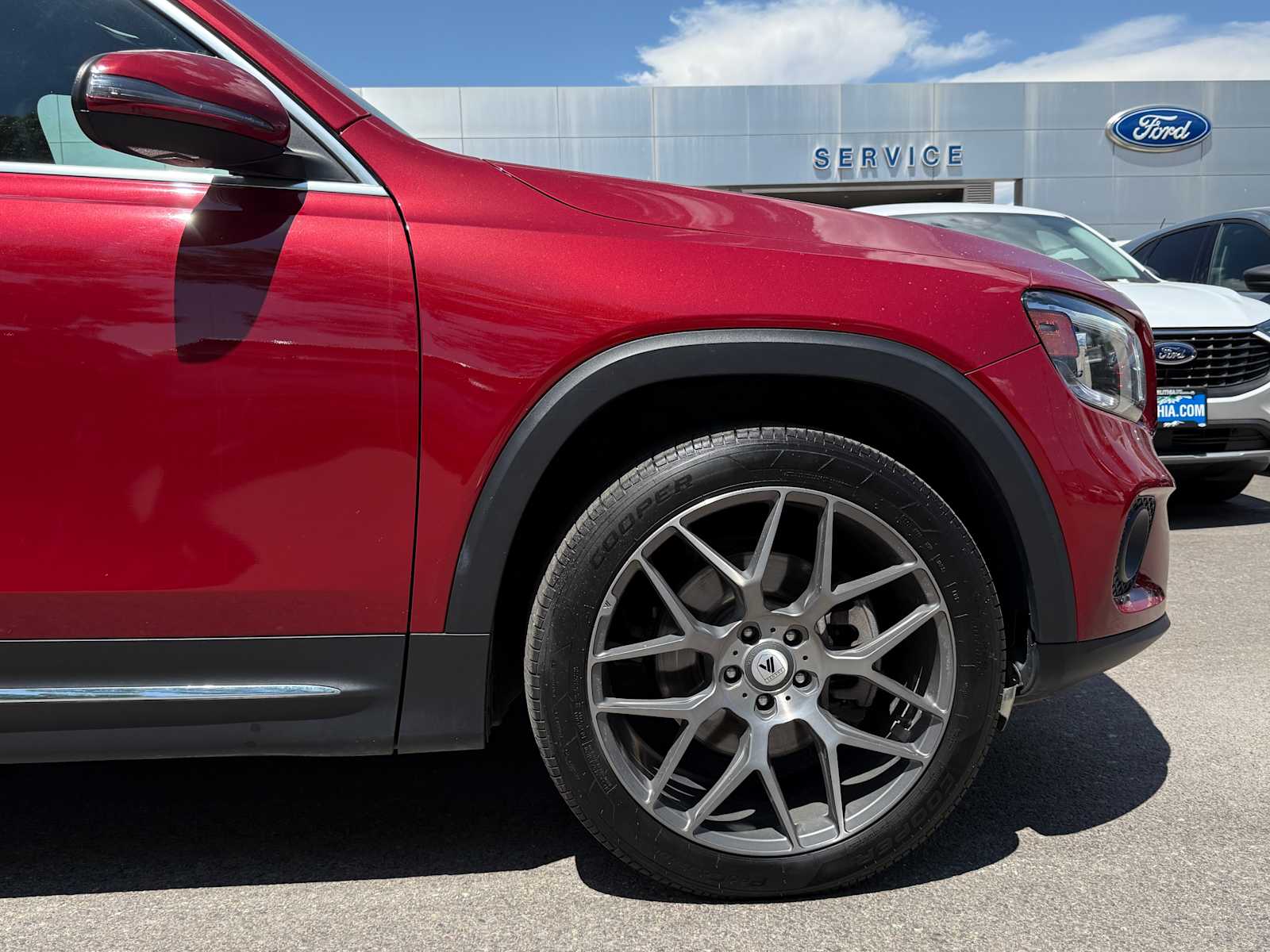 Thumbnail: 2020 Mercedes-Benz GLB - 5