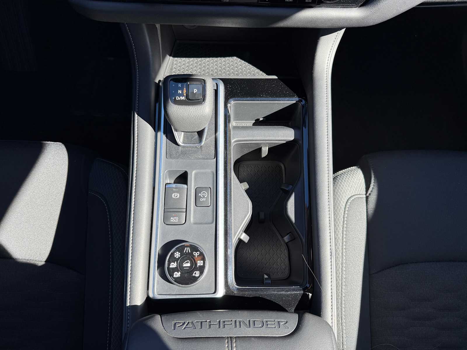 Thumbnail: 2025 Nissan Pathfinder - 16