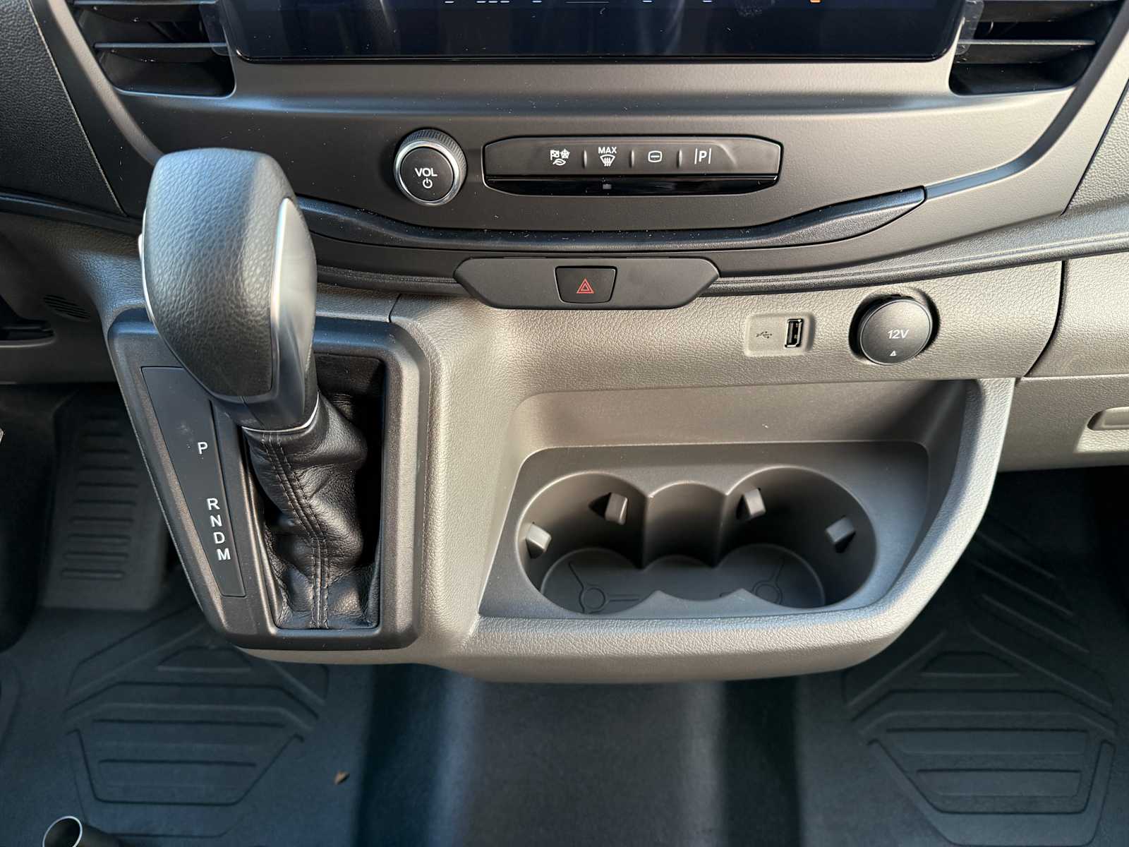 2024 Ford Transit Series 250 21