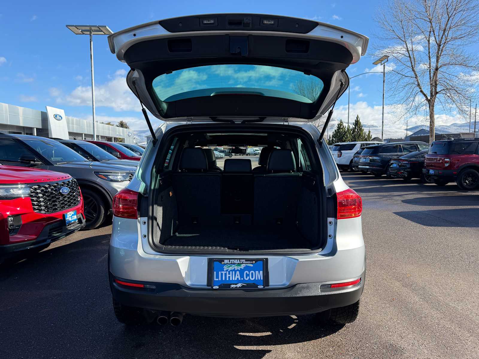 Thumbnail: 2014 Volkswagen Tiguan - 9