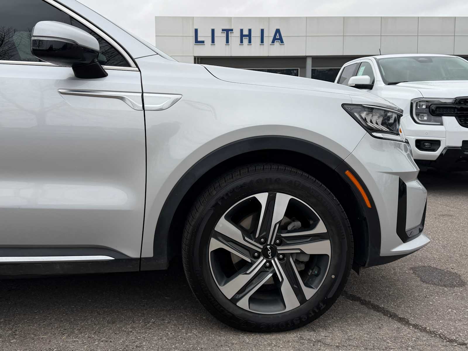 Thumbnail: 2023 Kia Sorento - 5