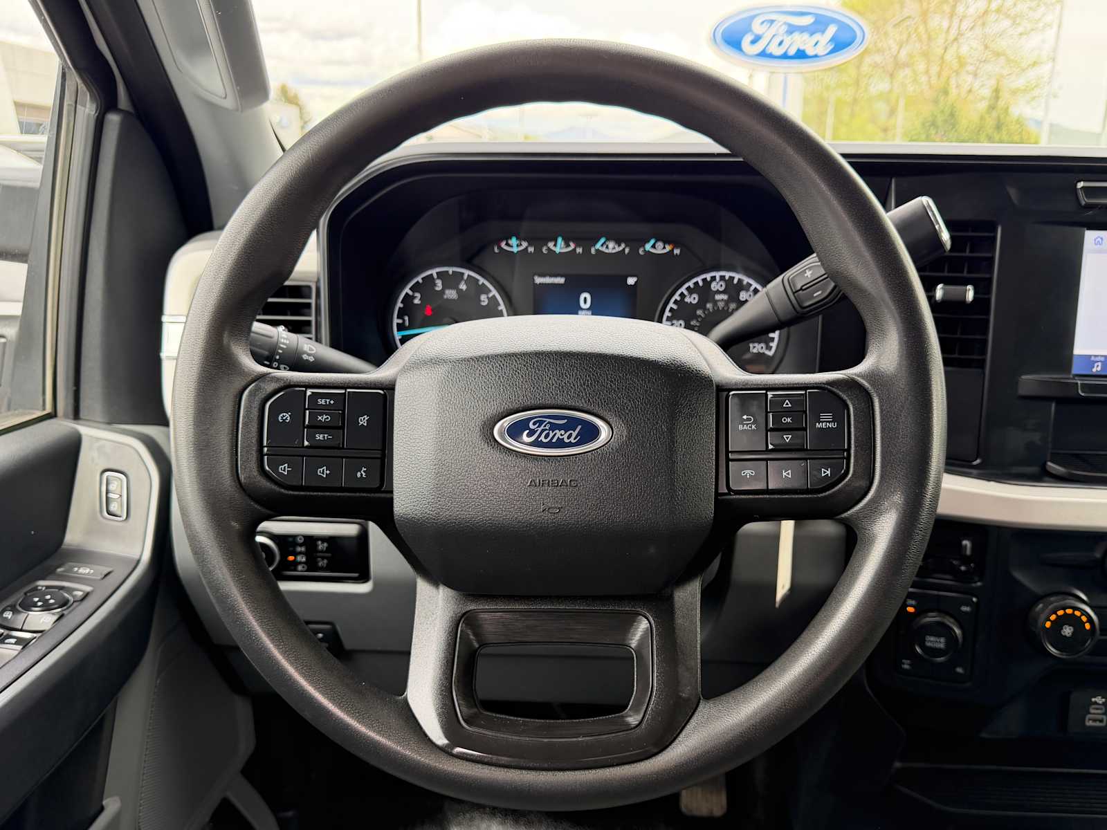 Thumbnail: 2023 Ford Econoline - 15