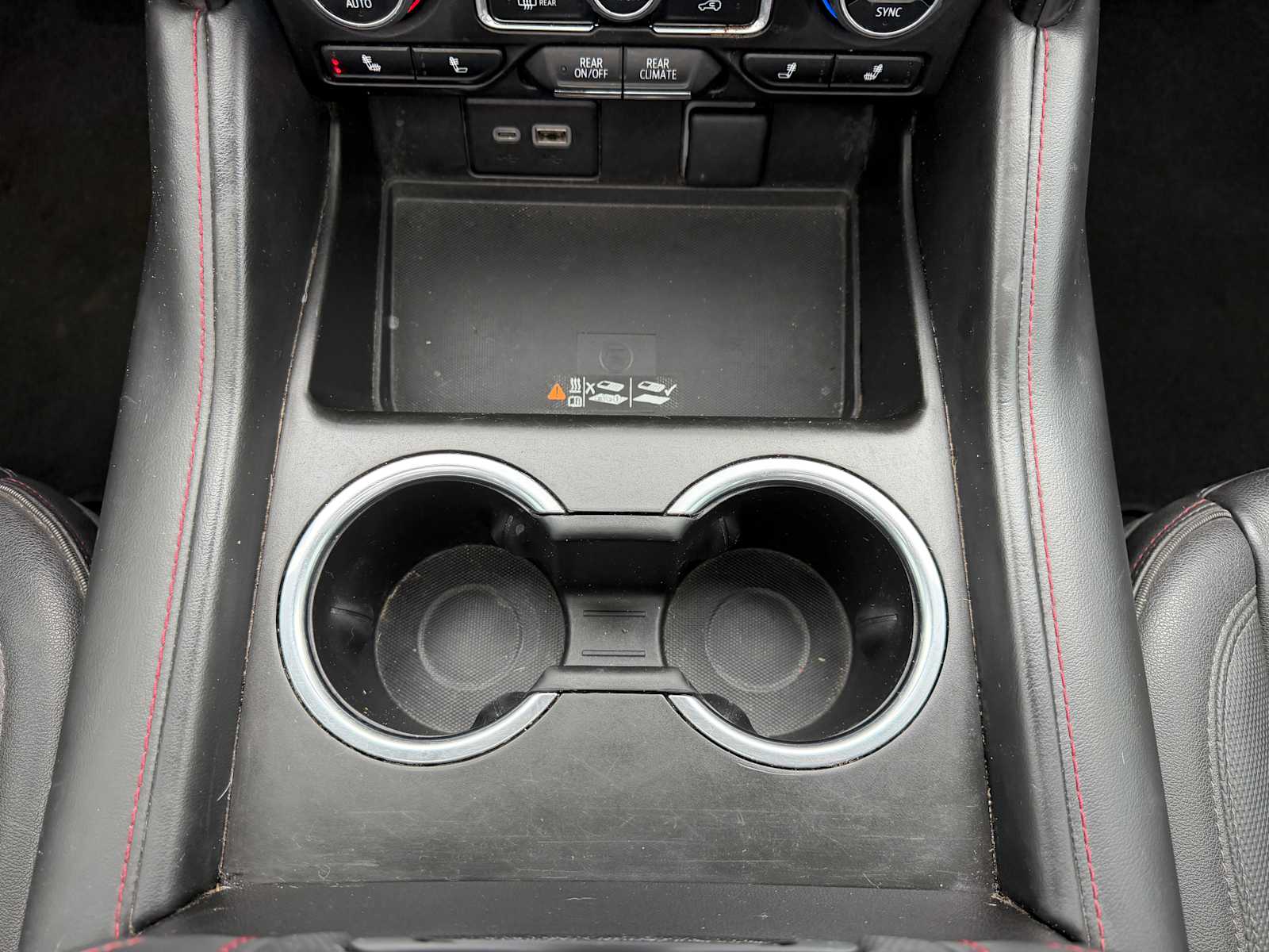 Thumbnail: 2023 Chevrolet Tahoe - 21