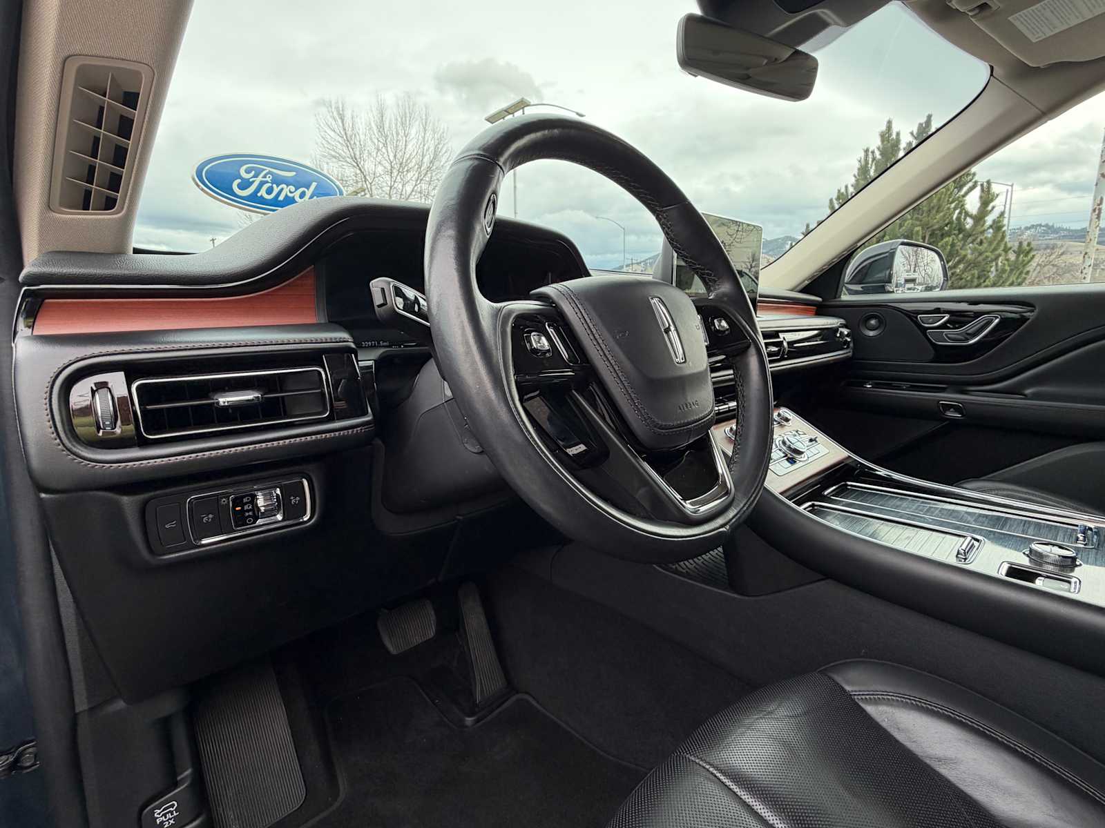 Thumbnail: 2022 Lincoln Aviator - 12