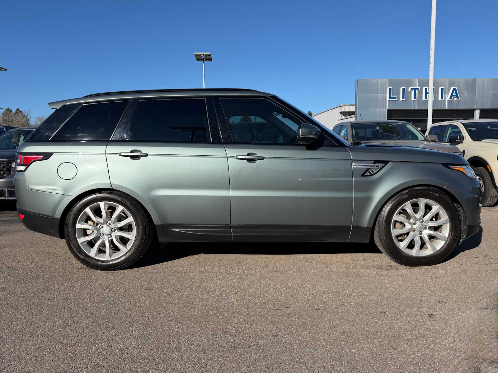 Thumbnail: 2017 Land Rover Range Rover Sport - 6