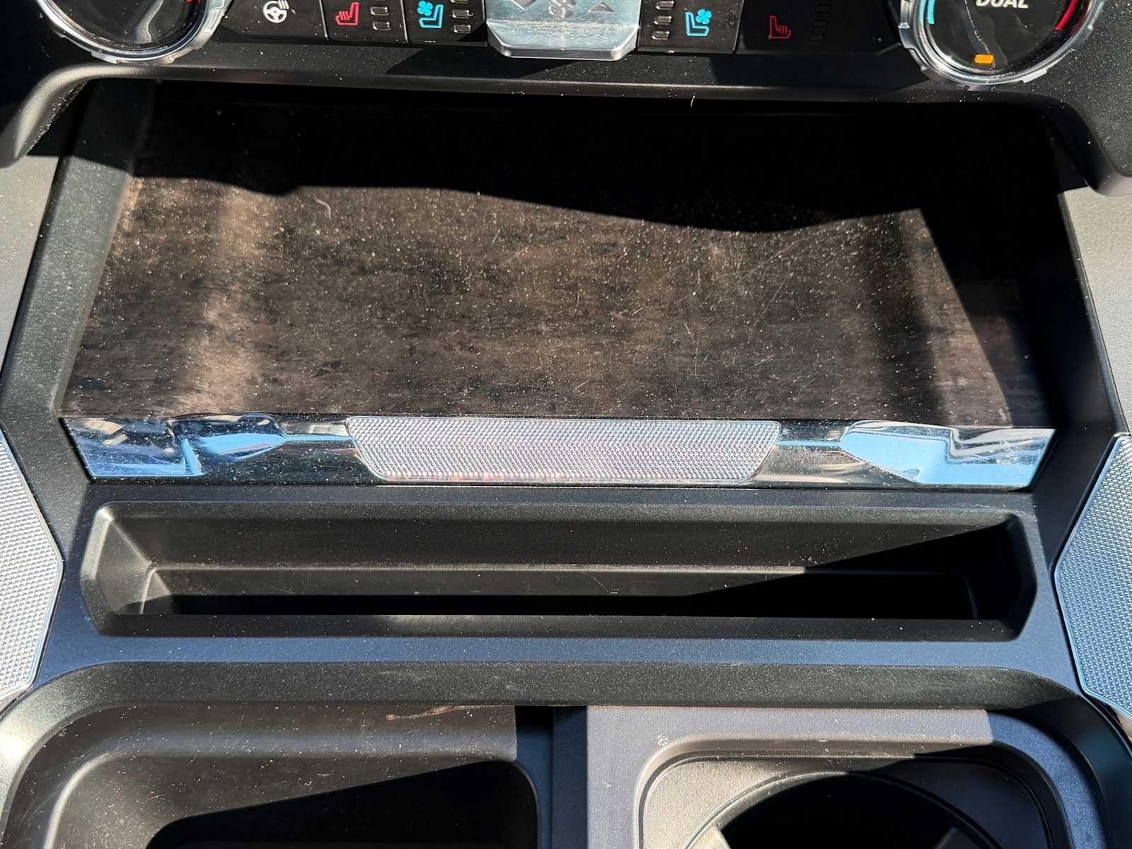 Thumbnail: 2024 Ford Econoline - 22