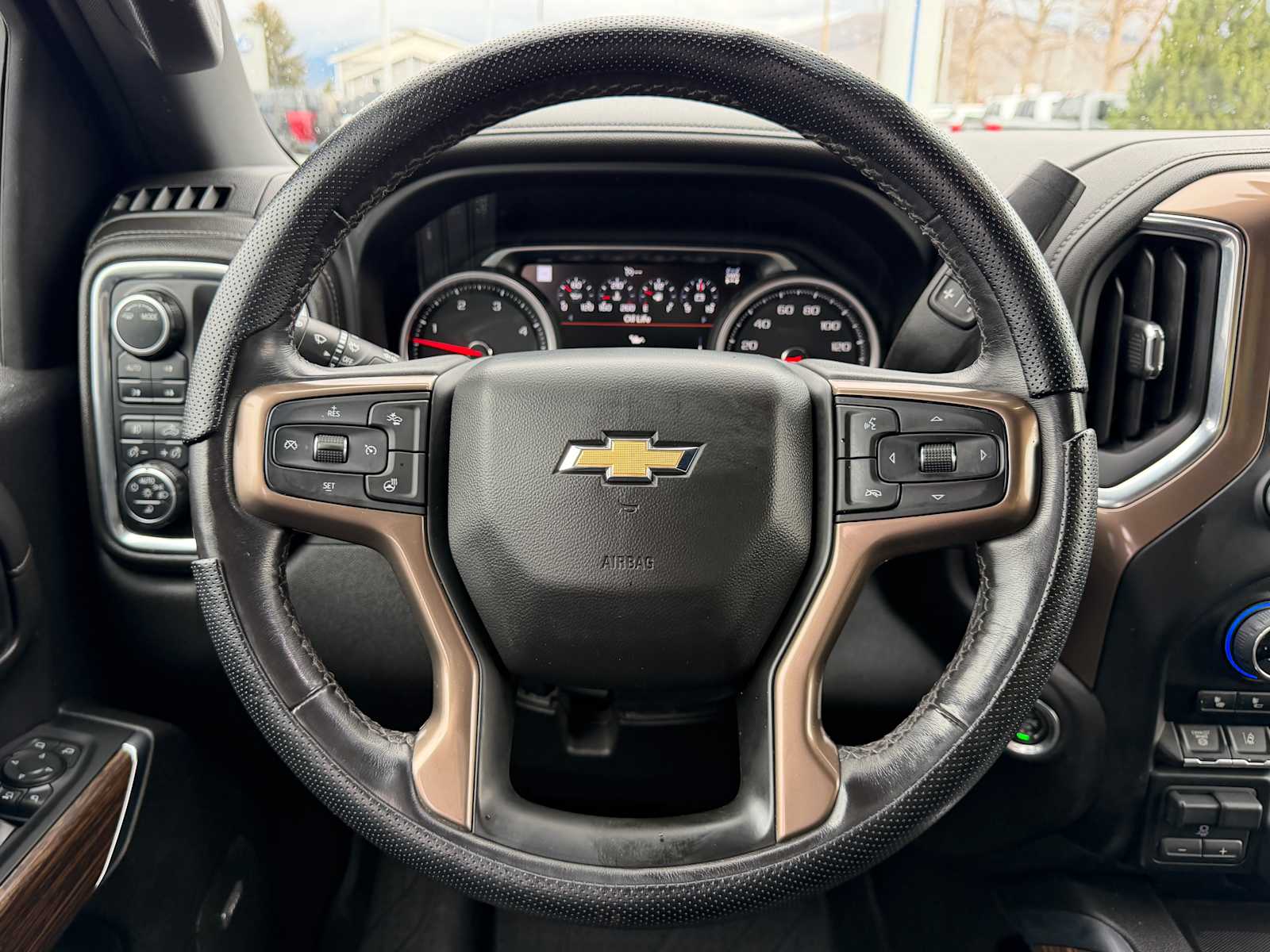 Thumbnail: 2022 Chevrolet Silverado 3500 - 16