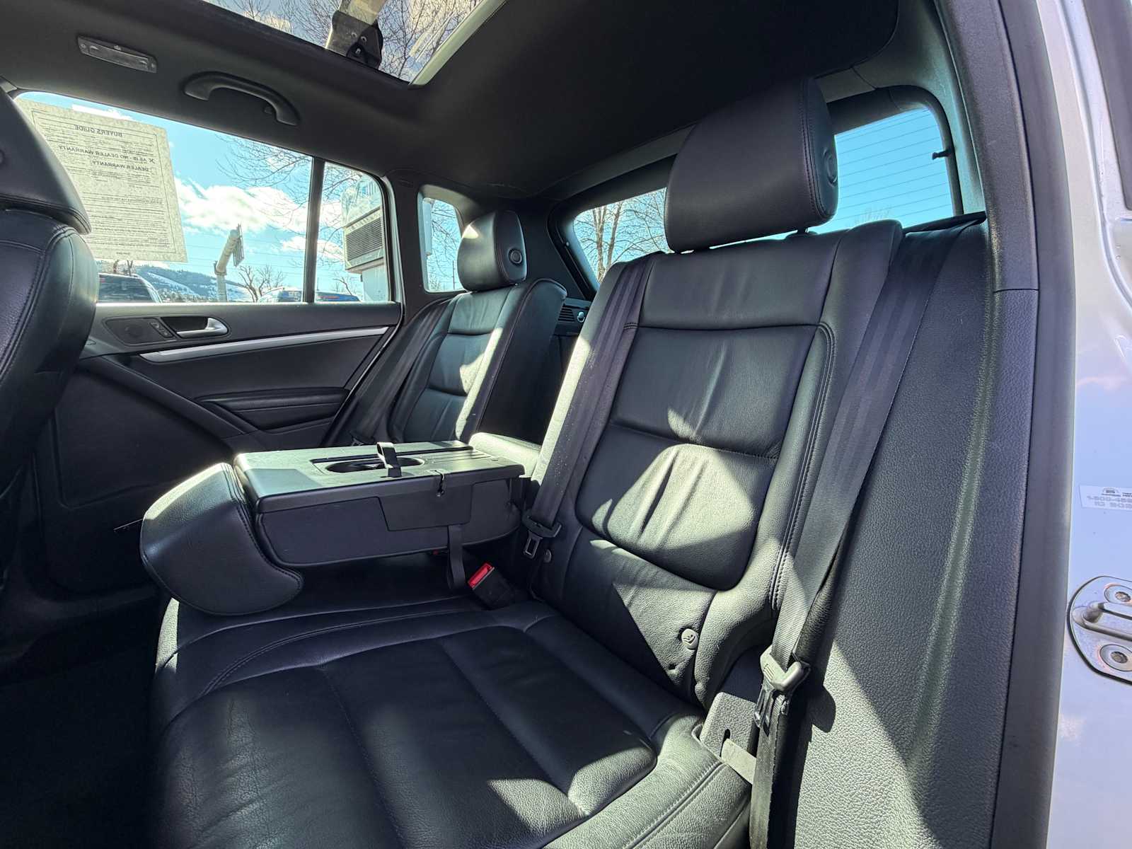 Thumbnail: 2014 Volkswagen Tiguan - 26