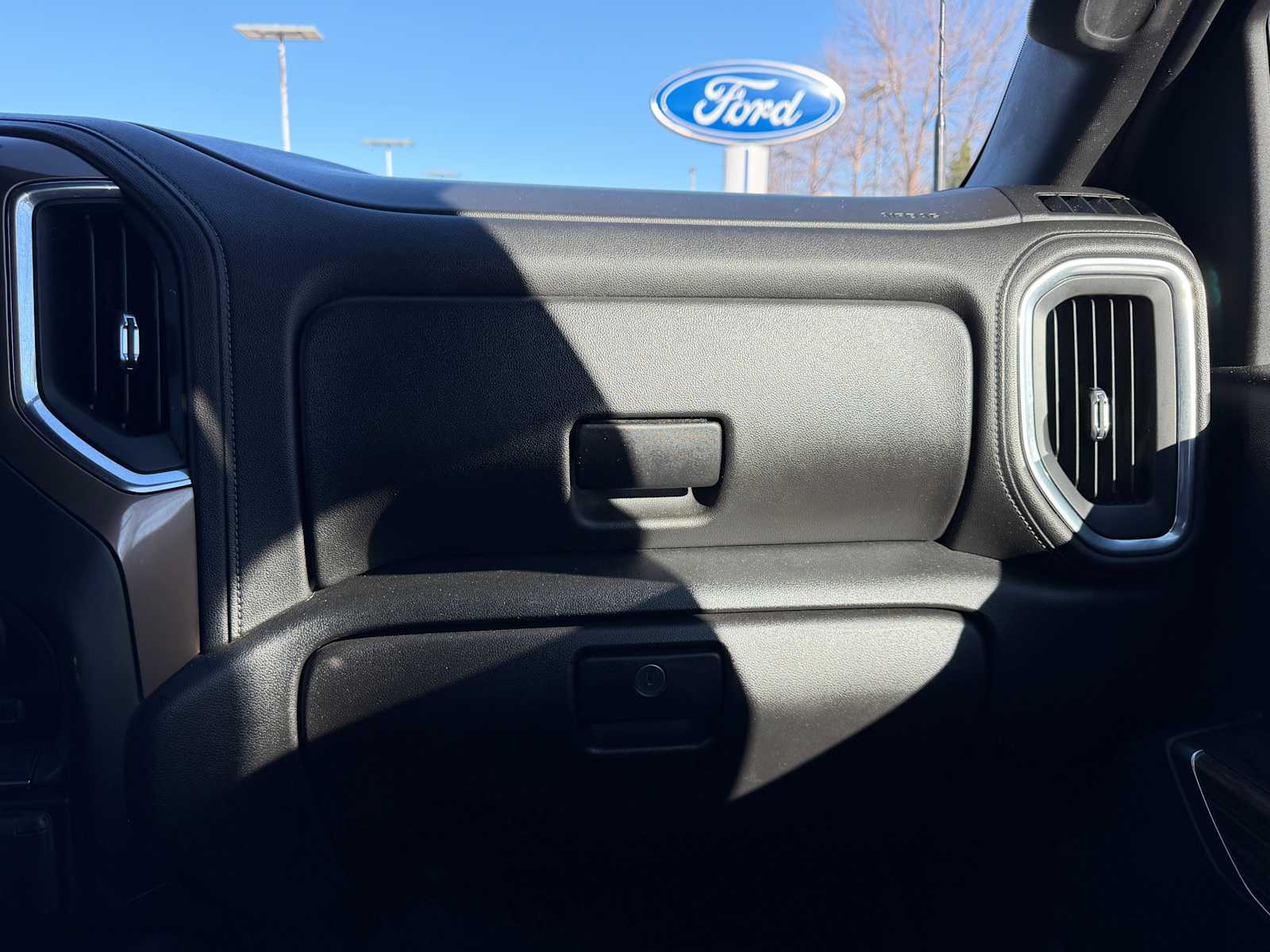 Thumbnail: 2021 Chevrolet Silverado 3500 - 26