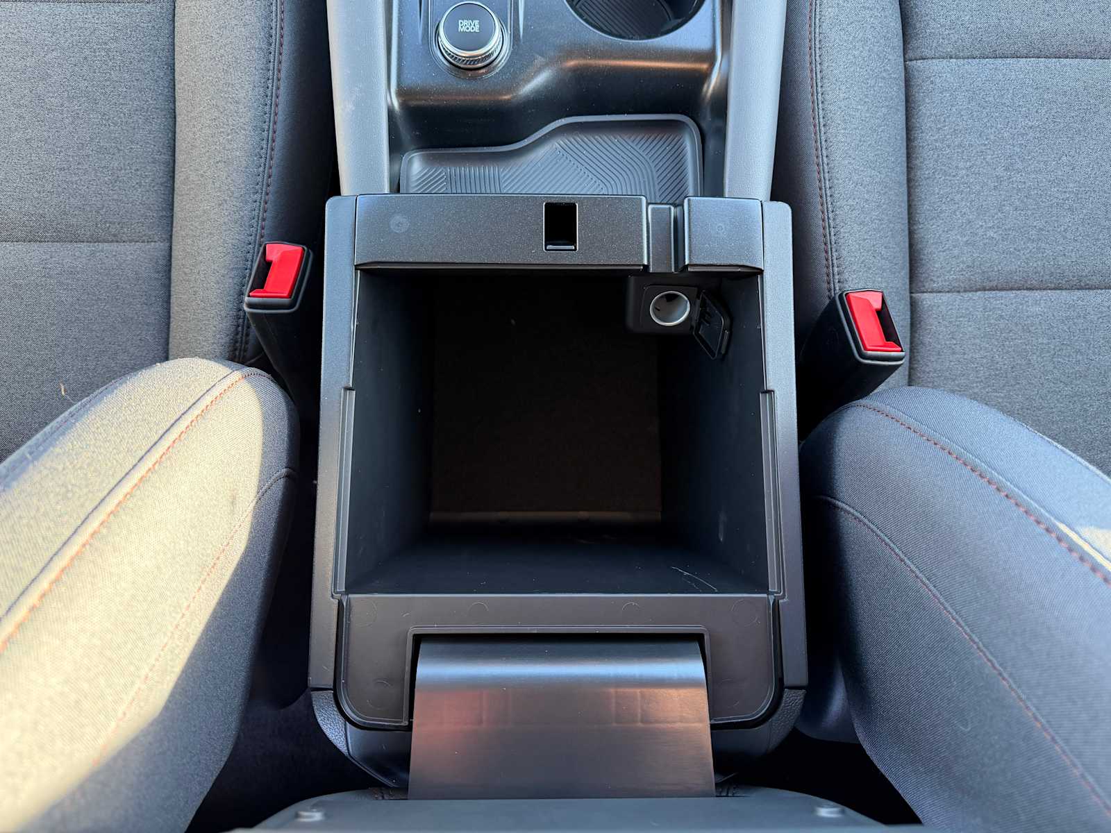 Thumbnail: 2026 Ford Explorer - 18