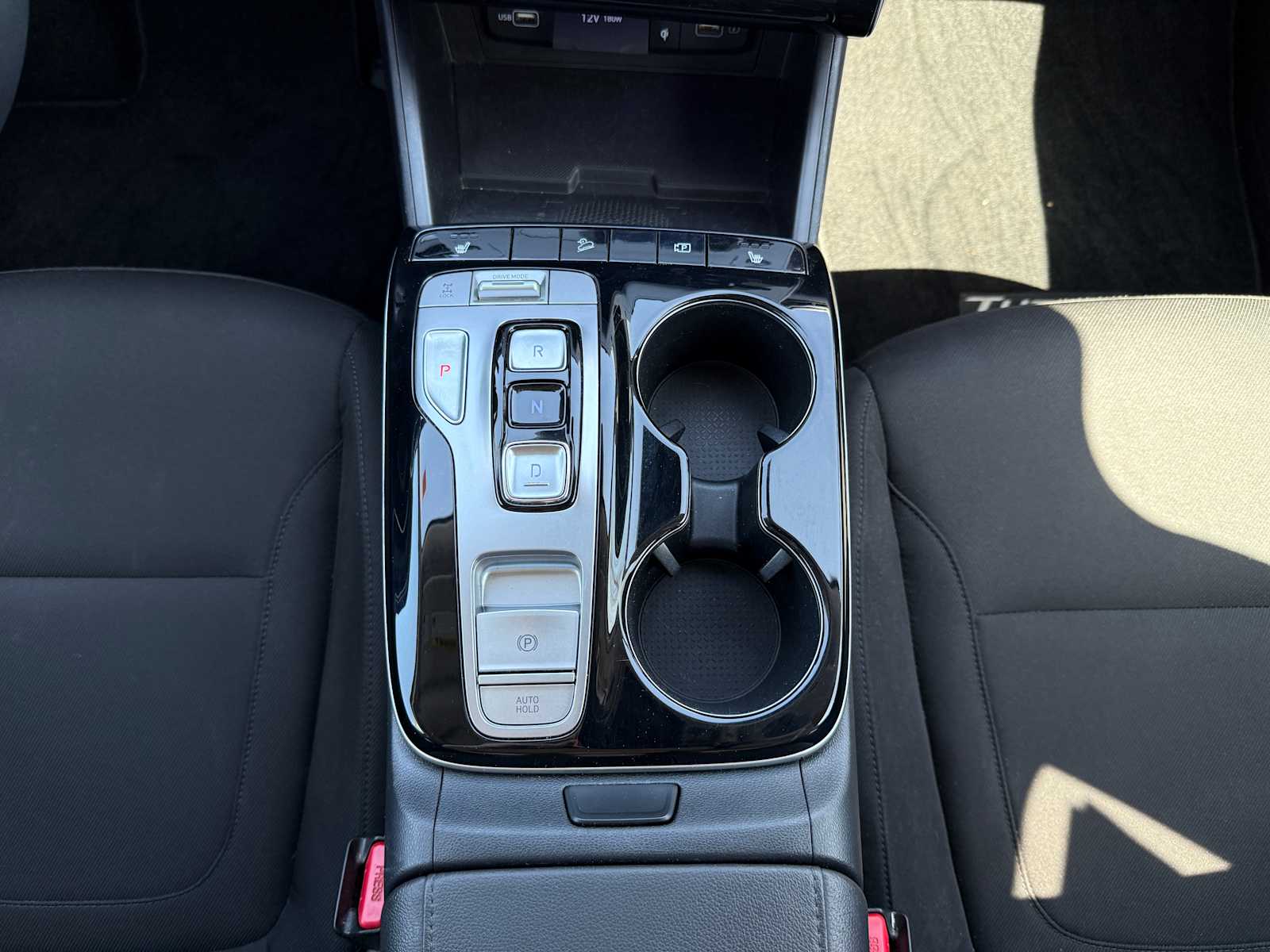 Thumbnail: 2022 Hyundai Tucson - 18