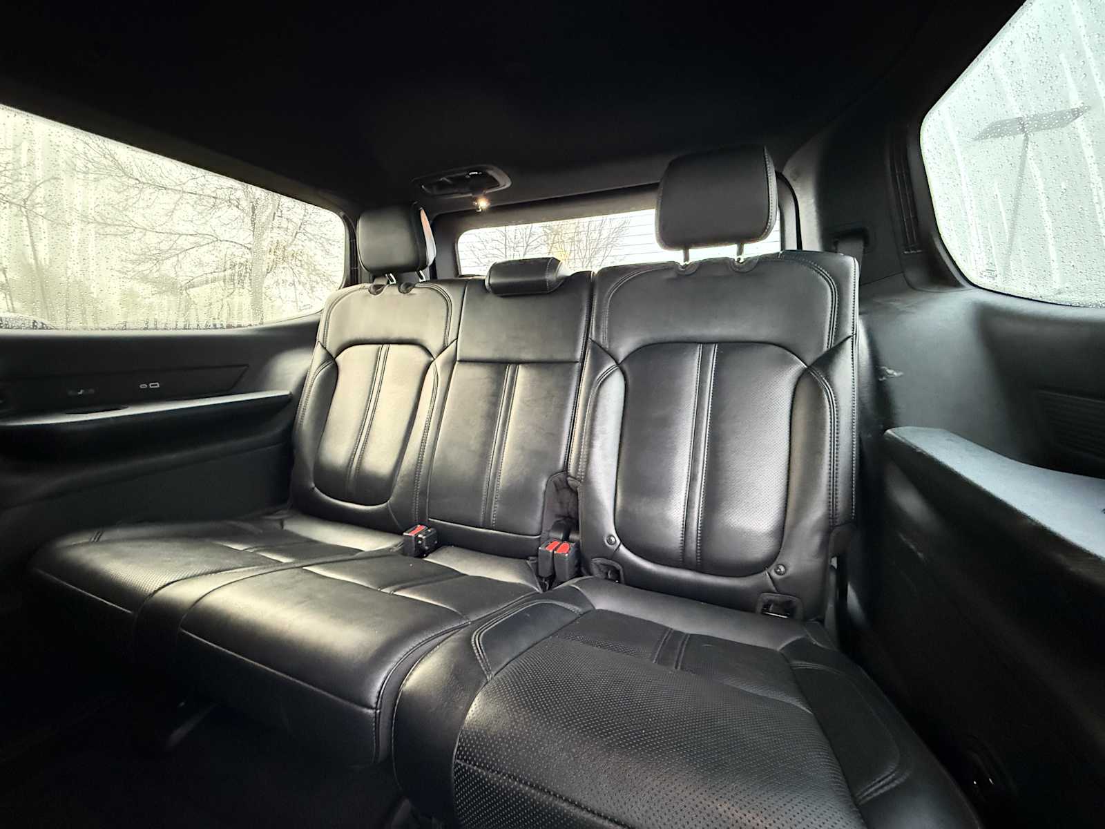 Thumbnail: 2022 Jeep Wagoneer - 28