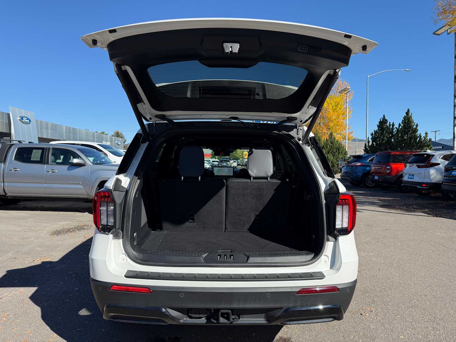 Thumbnail: 2025 Ford Explorer - 9